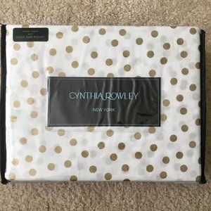 Cynthia Rowley 1 Flat Sheet (Full)+ 2 Pillow Cases
